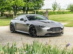 Gris Utilisé 2018 Aston Martin V12 Vantage Coupé | 139 990 €