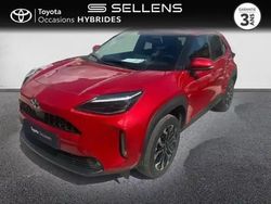 Rouge intense (m) Utilisé 2022 Toyota Yaris Hybrid Design SUV | 23 490 € (Prix assez cher)