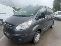 Gris Utilisé 2016 Ford Transit Custom Ambiente Van | 12 490 € (Prix assez cher)