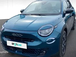 Bleu Utilisé 2024 Fiat 600 La Prima SUV | 26 490 € (Prix juste)