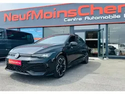 Noir Nouvelle 2025 VW Golf VIII R-line Berline | 37 990 € (Prix juste)