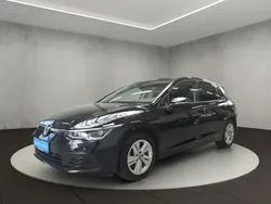 Noir Utilisé 2021 VW Golf VIII Life Berline | 25 200 € (Prix juste)