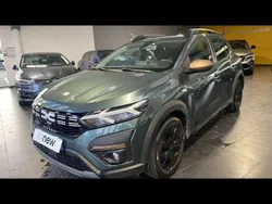 Vert cèdre métallisé Utilisé 2024 Dacia Sandero Extreme Citadine | 17 599 € (Prix assez cher)