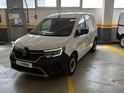 Blanc Nouvelle 2025 Renault Kangoo Monospace | 25 000 € (Prix assez cher)