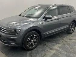 Gris Utilisé 2020 VW Tiguan Allspace Exclusive SUV | 32 490 € (Prix juste)