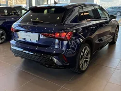 Bleu Utilisé 2025 Audi A3 e-tron S-Line Citadine | 65 572 €