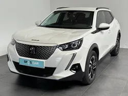 Blanc Utilisé 2021 Peugeot e-2008 Allure SUV | 19 990 € (Prix cher)