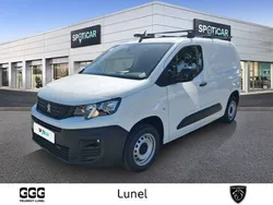 Blanc Utilisé 2023 Peugeot Partner S Monospace | 17 970 €