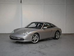 Gris Occasion 2002 Porsche 911 Carrera 4 Coupé | 36 900 € (Prix juste)