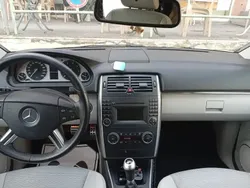 Blanc Utilisé 2011 Mercedes B200 Monospace | 4 700 €