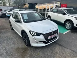 Blanc Utilisé 2019 Peugeot 208 GT-line Citadine | 14 990 € (Prix juste)