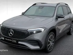 Gris Utilisé 2024 Mercedes EQB250+ AMG line SUV | 43 490 € (Prix juste)
