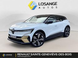 Blanc Utilisé 2023 Renault Mégane Iconic Berline | 26 990 € (Prix juste)