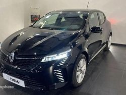 Noir Utilisé 2024 Renault Clio V Evolution Berline | 16 299 € (Prix juste)