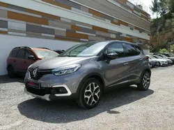 Gris Utilisé 2017 Renault Captur Intens SUV | 10 490 € (Bon prix)