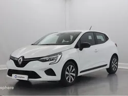 Blanc Utilisé 2023 Renault Clio V Equilibre Berline | 16 299 € (Prix juste)