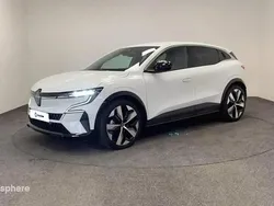 Blanc Utilisé 2023 Renault Mégane Techno SUV | 29 299 € (Prix juste)