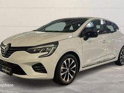 Blanc Utilisé 2023 Renault Clio V Techno Berline | 18 999 € (Prix juste)