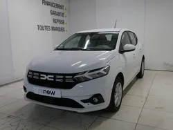 Blanc Utilisé 2023 Dacia Sandero Expression Citadine | 14 990 € (Prix juste)