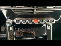 Gris Utilisé 2021 Peugeot 208 Allure Citadine | 14 499 € (Prix assez cher)