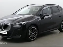 Saphirschwarz métallisé Utilisé 2024 BMW 225 Active Tourer M Sport Monospace | 38 999 € (Prix juste)