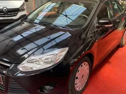 Utilisé 2014 Ford Focus Trend Berline | 7 490 € (Prix juste)