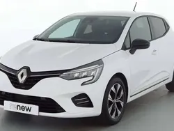 Blanc Utilisé 2023 Renault Clio V Evolution Citadine | 13 700 € (Prix juste)
