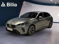 Gris Utilisé 2024 BMW 120 Sport Line Citadine | 36 912 € (Prix juste)