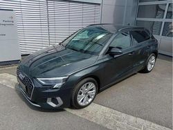 Gris Utilisé 2024 Audi A3 Sportback Advanced Plus Berline | 29 641 € (Prix juste)