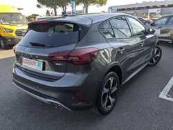 Gris Utilisé 2023 Ford Focus Viva | 24 620 € (Prix juste)