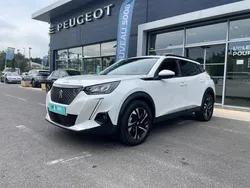 Blanc Utilisé 2021 Peugeot 2008 Allure SUV | 17 790 € (Prix juste)