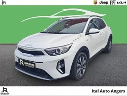 Blanc Utilisé 2022 Kia Stonic Active SUV | 17 890 € (Prix juste)