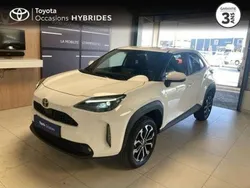 Utilisé 2022 Toyota Yaris Hybrid Design | 21 900 € (Prix juste)