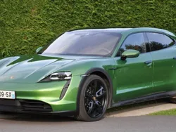Vert Utilisé 2021 Porsche Taycan Cross Turismo Berline | 74 980 € (Bon prix)