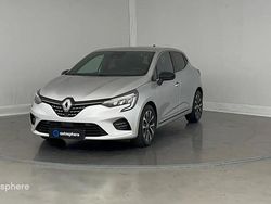 Utilisé 2023 Renault Clio V Techno Berline | 16 499 € (Prix juste)