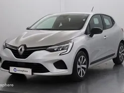 Utilisé 2023 Renault Clio V Equilibre Berline | 15 799 € (Prix juste)