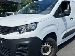 Blanc Utilisé 2019 Peugeot Partner Monospace | 12 990 €