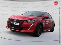 Rouge Utilisé 2021 Peugeot e-208 Allure Citadine | 12 999 € (Bon prix)