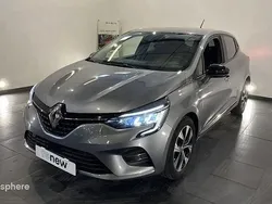 Gris Utilisé 2023 Renault Clio V Evolution Berline | 15 499 € (Prix juste)