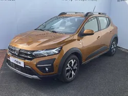 Orange Utilisé 2022 Dacia Sandero Comfort Citadine | 14 489 € (Prix juste)