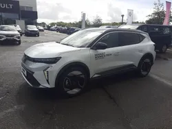 Blanc Utilisé 2024 Renault Scénic Iconic Monospace | 50 490 € (Prix assez cher)