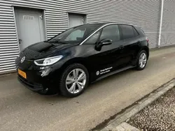 Noir Utilisé 2024 VW ID.3 Pro Citadine | 33 282 € (Prix assez cher)