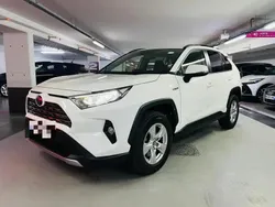 Blanc Utilisé 2022 Toyota RAV4 Hybrid Business Edition SUV | 22 900 € (Bon prix)