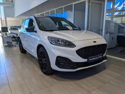 Blanc Utilisé 2023 Ford Kuga ST-Line X SUV | 32 900 € (Prix assez cher)