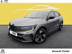 Gris Utilisé 2022 Renault Mégane Equilibre SUV | 24 990 € (Prix juste)