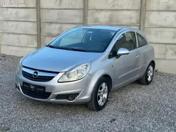 Gris Utilisé 2006 Opel Corsa Citadine | 2 990 € (Bon prix)