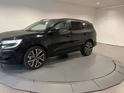 Noir Utilisé 2024 Renault Espace Iconic Monospace | 42 980 € (Prix juste)