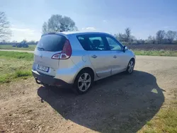 Gris Utilisé 2010 Renault Scénic III Monospace | 6 400 €