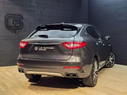 Gris Utilisé 2017 Maserati Levante GranLusso SUV | 29 980 €