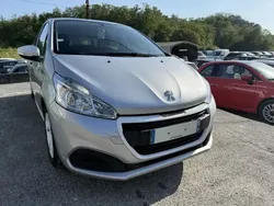 Utilisé 2017 Peugeot 208 Access Citadine | 5 990 € (Bon prix)